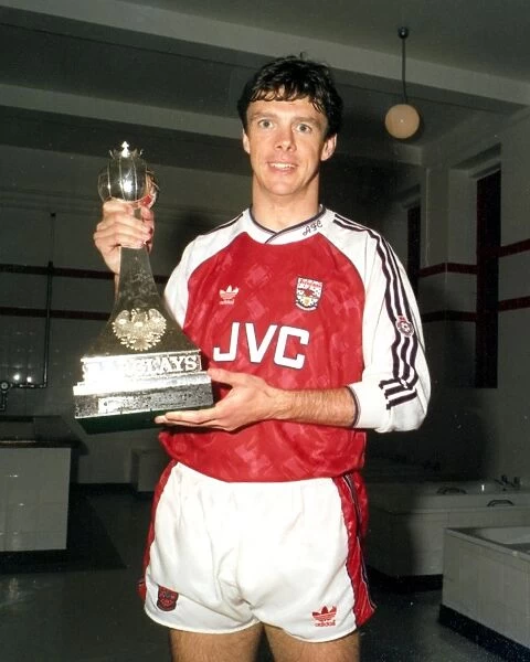 David O'Leary with the Championship Trophy. Arsenal v Manchester United
