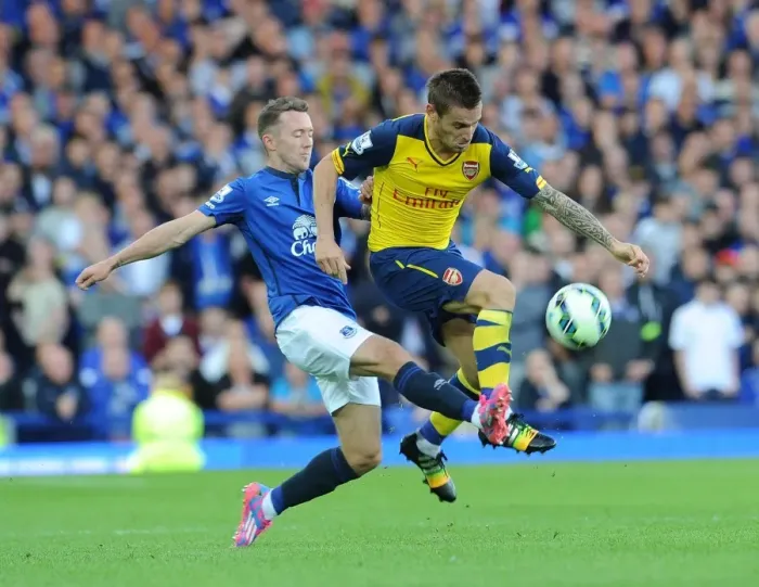 Framed Print : Debuchy vs McGeady: Intense Battle at Goodison Park - Everton vs Arsenal, Premier League 2014 / 15