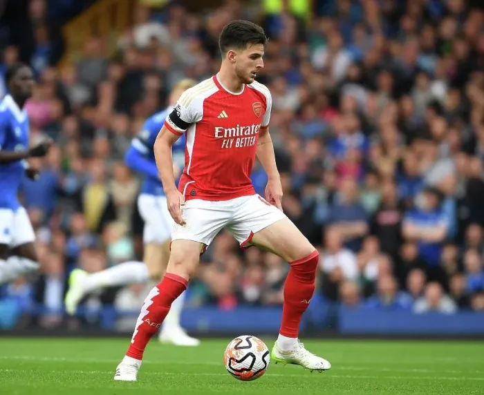 Framed Print : Declan Rice Charges Forward: Everton vs. Arsenal, Premier League 2023-24 Framed Print : Declan Rice Charges Forward: Everton vs. Arsenal, Premier League 2023-24