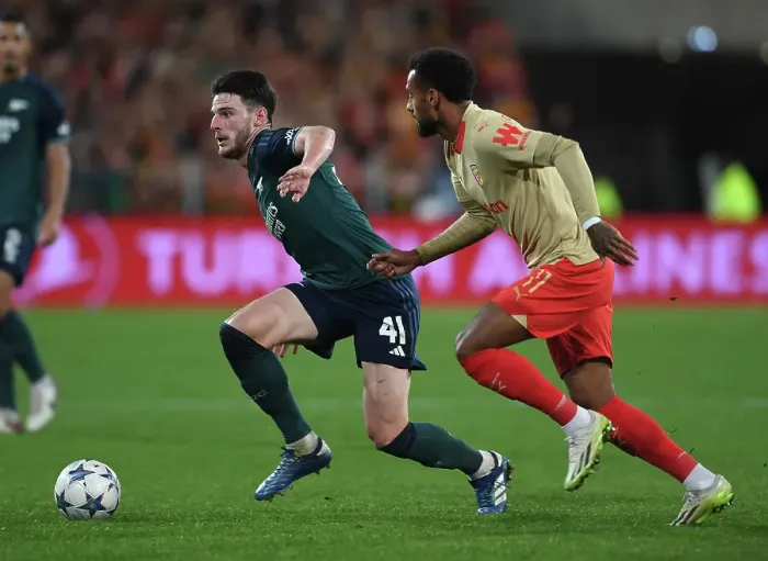 Framed Print : Declan Rice Faces Off Against Angelo Fulgini: RC Lens vs. Arsenal, UEFA Champions League 2023 / 24