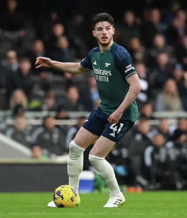 Framed Print : Declan Rice Shines: Fulham vs Arsenal (2023-24) - A Standout Performance