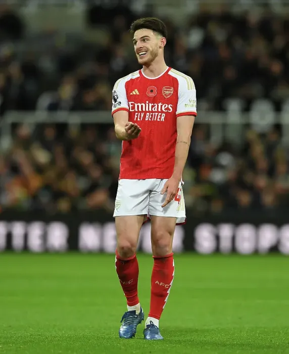 Framed Print : Declan Rice's Star Performance: Arsenal Triumphs Over Newcastle United in Premier League Clash (2023-24) Framed Print : Declan Rice's Star Performance: Arsenal Triumphs Over Newcastle United in Premier League Clash (2023-24)