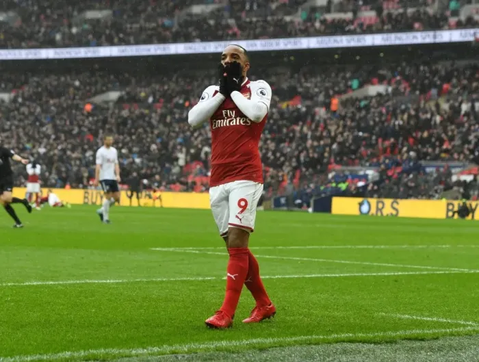 Framed Print : Dejected Alex Lacazette: Last-Minute Miss Against Tottenham Hotspur in Premier League
