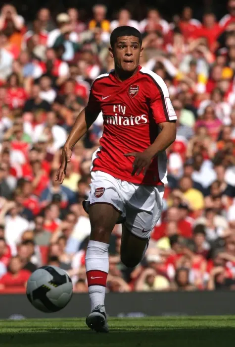 Framed Print : Denilson of Arsenal Faces Defeat: Arsenal 0:1 Juventus, Emirates Cup, 2008