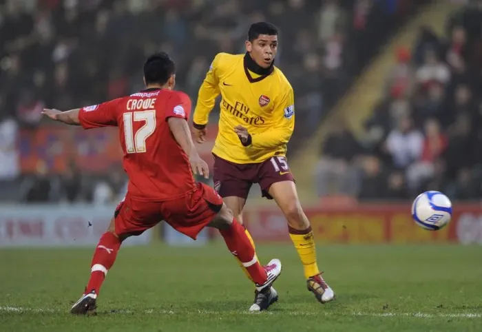 Framed Print : Denilson (Arsenal) Jason Crowe (Orient). Leyton Orient 1: 1 Arsenal. FA Cup 5th Round