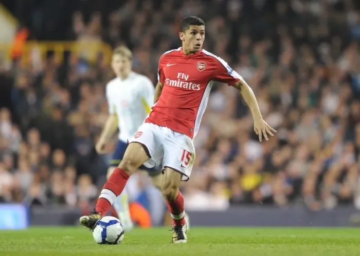 Framed Print : Denilson (Arsenal). Tottenham Hotspur 2: 1 Arsenal, Barclays Premier League Framed Print : Denilson (Arsenal). Tottenham Hotspur 2: 1 Arsenal, Barclays Premier League