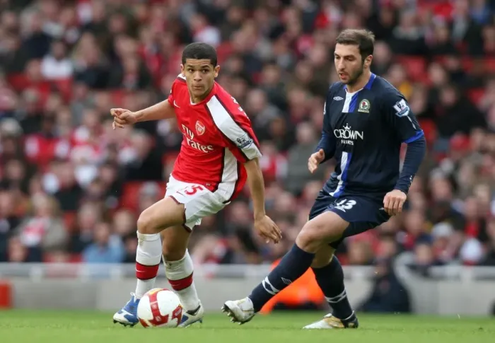 Framed Print : Denilson (Arsenal) Zurab Khizanishivili (Blackburn)