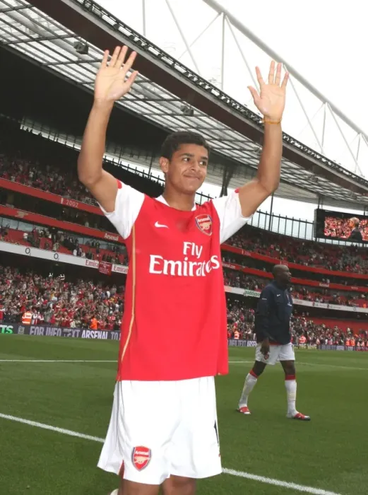 Framed Print : Denilson Bids Farewell: Arsenal 1-1 Chelsea, Emirates Stadium, 2007