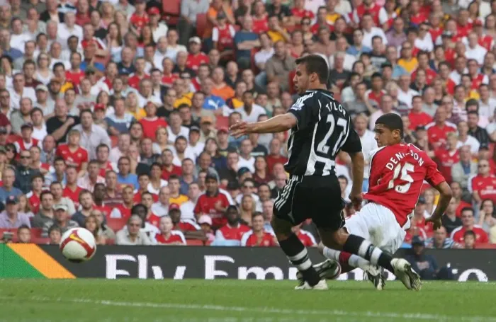 Framed Print : Denilson shoots past Shay Given to score the 3rd Arsenal goal
