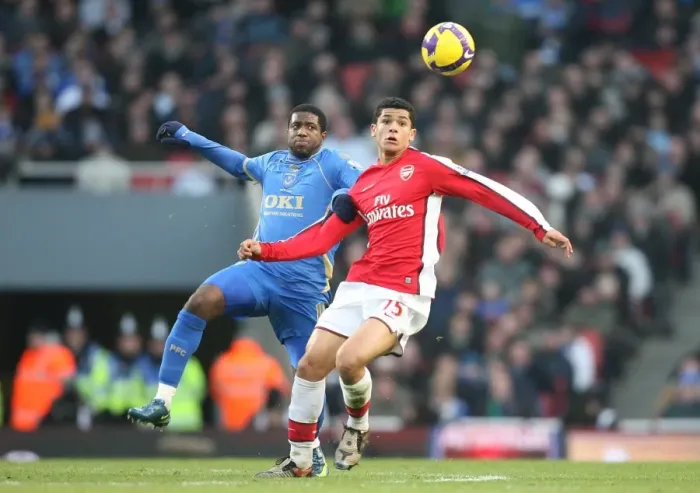 Framed Print : Denilson vs. Mvuemba: Arsenal's 1-0 Victory Over Portsmouth in the Barclays Premier League, Emirates Stadium, London, 28 / 12 / 2008 Framed Print : Denilson vs. Mvuemba: Arsenal's 1-0 Victory Over Portsmouth in the Barclays Premier League, Emirates Stadium, London, 28 / 12 / 2008