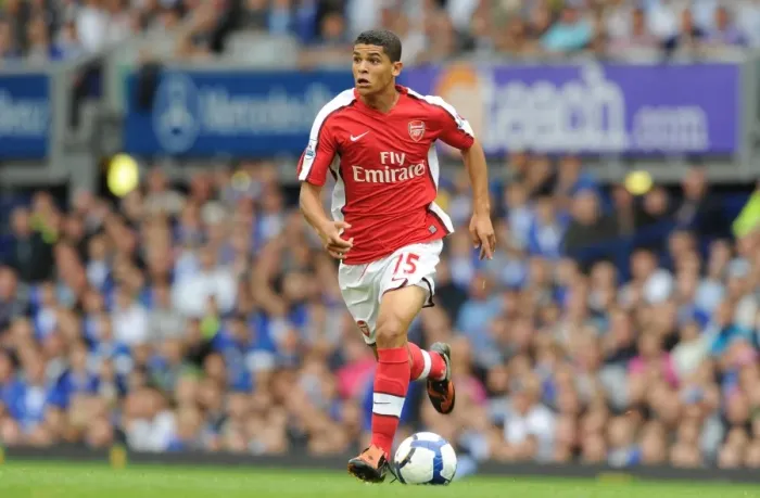 Framed Print : Denilson's Dominance: Arsenal's 1:6 Victory Over Everton, August 2009