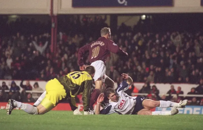 Framed Print : Dennis Bergkamp's Euphoric Goal: Arsenal's Unforgettable 4-0 Victory Over Portsmouth, December 2005