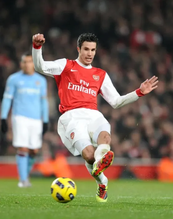 Framed Print : Determined Van Persie: Arsenal's 0-0 Standoff Against Manchester City, Emirates Stadium, May 2011