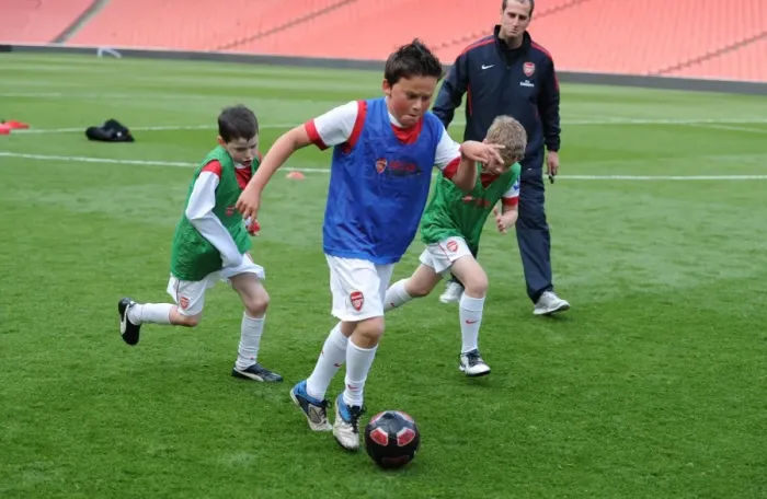 Framed Print : Determined Young Gunner's Standout Performance in Arsenal's 1:2 Loss to Aston Villa, Emiras Stadium, 2011
