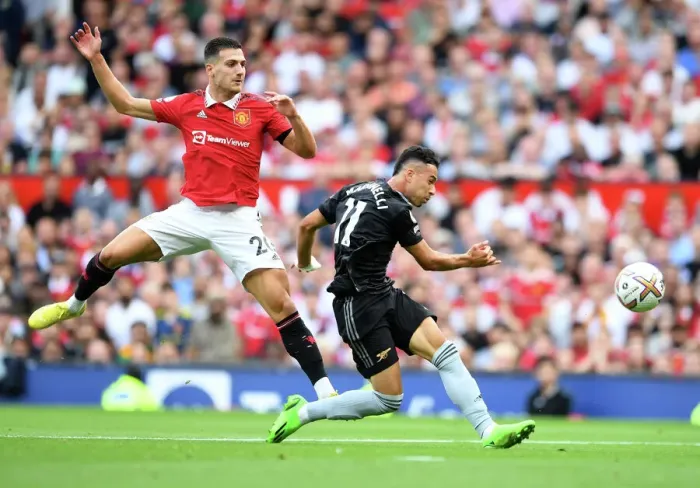 Framed Print : Disallowed Goal: Gabriel Martinelli Scores for Arsenal against Manchester United (2022-23) Framed Print : Disallowed Goal: Gabriel Martinelli Scores for Arsenal against Manchester United (2022-23)