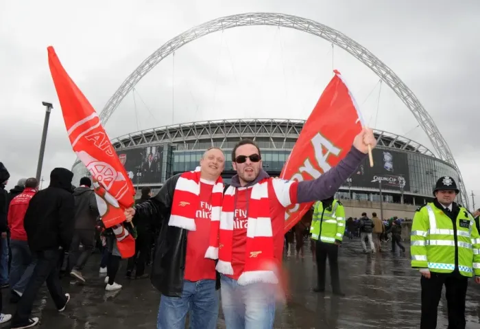 Framed Print : Disappointment at Wembley: Arsenal Fans React to Carling Cup Final Defeat against Birmingham City