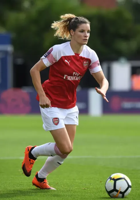 Framed Print : Dominique Bloodworth in Action: Arsenal Women vs West Ham United Women Framed Print : Dominique Bloodworth in Action: Arsenal Women vs West Ham United Women