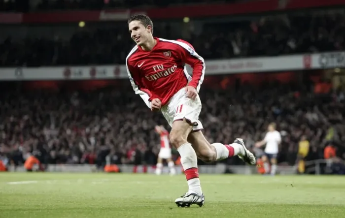Framed Print : Dramatic Equalizer: Robin van Persie Rescues Arsenal in the 4-4 Thriller against Tottenham (2008) Framed Print : Dramatic Equalizer: Robin van Persie Rescues Arsenal in the 4-4 Thriller against Tottenham (2008)