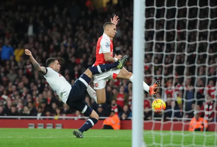 Framed Print : Dramatic Kieran Gibbs Winner: Arsenal Triumphs Over Tottenham (2015-16) Framed Print : Dramatic Kieran Gibbs Winner: Arsenal Triumphs Over Tottenham (2015-16)
