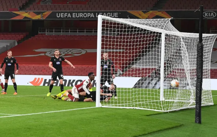 Framed Print : Eddie Nketiah Scores First Europa League Goal for Arsenal: Emirates Victory Amidst Empty Stands (2020-21) Framed Print : Eddie Nketiah Scores First Europa League Goal for Arsenal: Emirates Victory Amidst Empty Stands (2020-21)