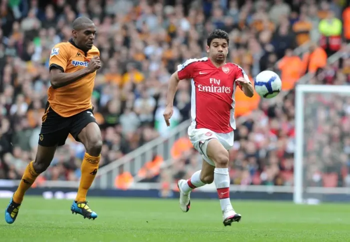 Framed Print : Eduardo (Arsenal) Ronald Zubar (Wolves). Arsenal 1: 0 Wolverhampton Wanderers