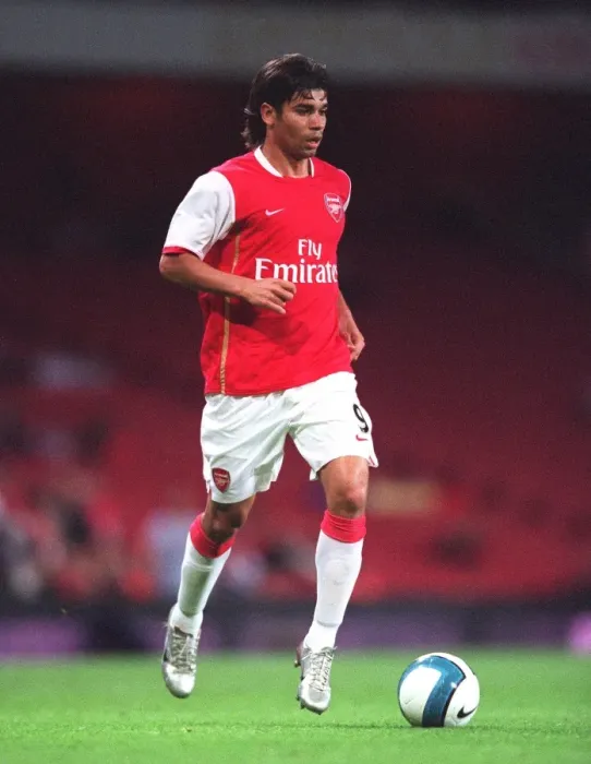 Framed Print : Eduardo's Brace: Arsenal's 3-0 UEFA Champions League Triumph over Sparta Prague