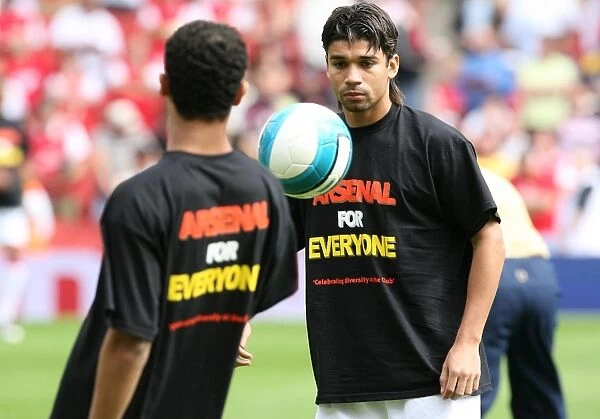 Eduardo's Brilliant Performance: Arsenal's 3:1 Victory Over Portsmouth in the Barclays Premier League at Emirates Stadium (September 2, 2007)
