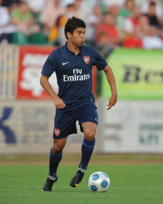 Framed Print : Eduardo's Dominance: Arsenal's 5-0 Pre-Season Victory Over Szombathelyi (2009)