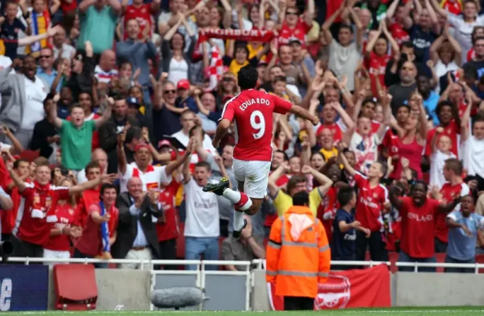 Framed Print : Eduardo's Double: Arsenal's 3-0 Victory Over Rangers in the Emirates Cup Framed Print : Eduardo's Double: Arsenal's 3-0 Victory Over Rangers in the Emirates Cup