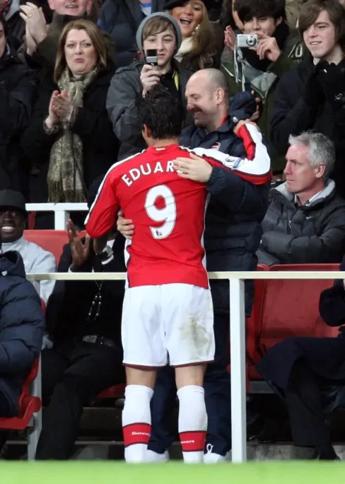 Framed Print : Eduardo's Double: Arsenal's 4-0 FA Cup Victory over Cardiff City