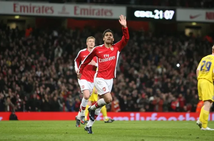 Framed Print : Eduardo's Hat-Trick: Arsenal's 4-0 FA Cup Victory Over Cardiff City
