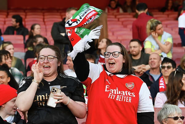 Electric Atmosphere: Arsenal Fans Pack Emirates Stadium for Women's Champions League Semifinal