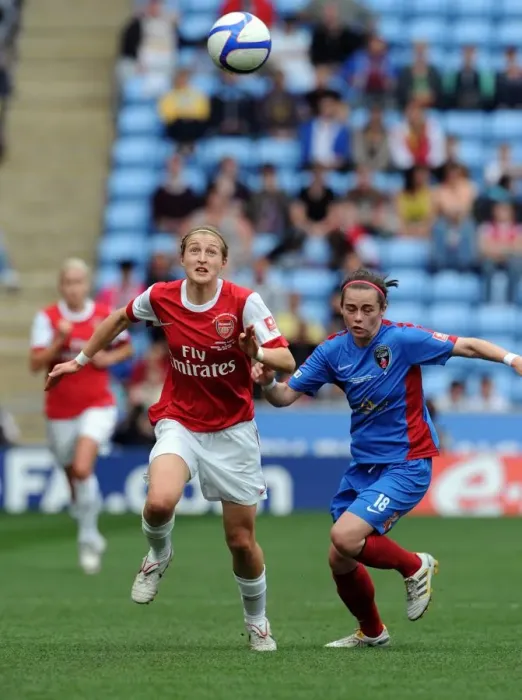 Framed Print : Ellen White (Arsenal) Alex Culvin (Bristol). Arsenal Ladies 2: 0 Bristol Academy