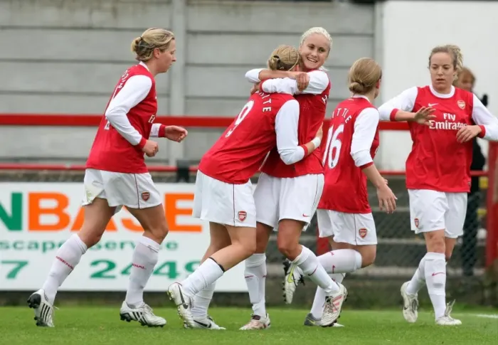 Framed Print : Ellen White celebrates scoring a goal for Arenal with Steph Houghton. Arsenal Ladies 9