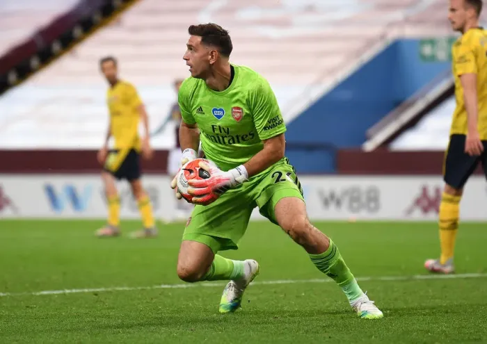Framed Print : Emi Martinez: In Action Against Aston Villa, Premier League 2019-2020 Framed Print : Emi Martinez: In Action Against Aston Villa, Premier League 2019-2020