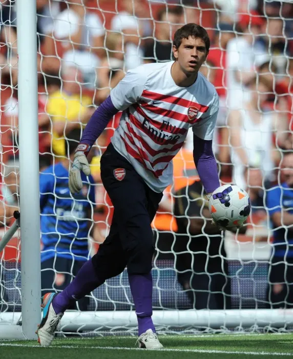 Framed Print : Emi Martinez (Arsenal). Arsenal 1: 2 Galatasaray. Emirates Cup Day Two. Emirates Stadium, 4  /  8  /  13