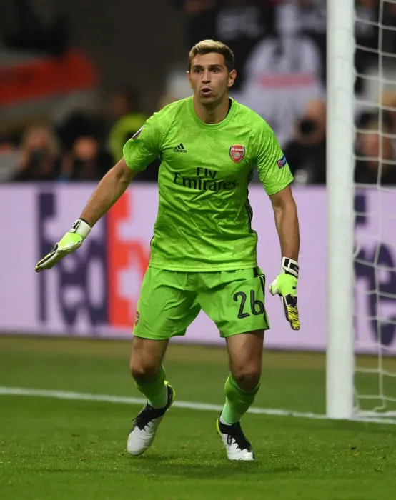 Framed Print : Emi Martinez: Arsenal's Europa League Hero in Frankfurt Framed Print : Emi Martinez: Arsenal's Europa League Hero in Frankfurt