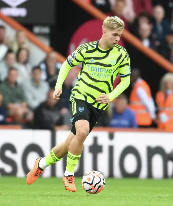 Framed Print : Emile Smith Rowe in Action: AFC Bournemouth vs. Arsenal FC, Premier League 2023-24