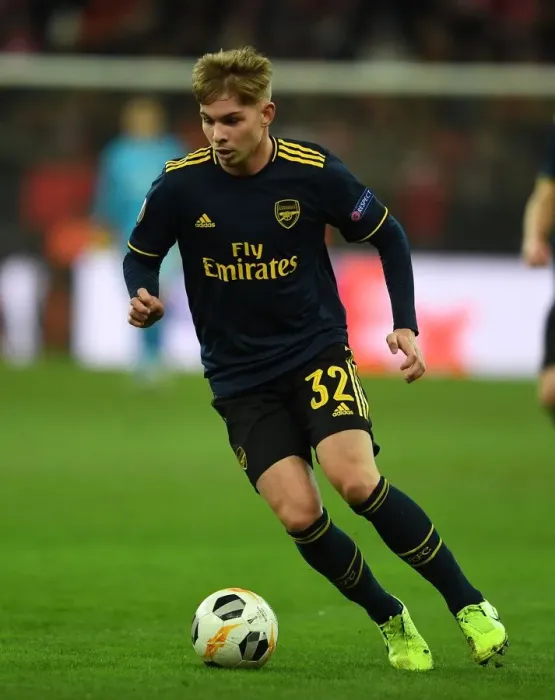 Framed Print : Emile Smith Rowe in Action: Arsenal vs Standard Liege, UEFA Europa League 2019-20 Framed Print : Emile Smith Rowe in Action: Arsenal vs Standard Liege, UEFA Europa League 2019-20
