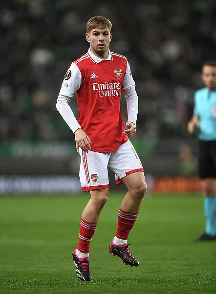 Emile Smith Rowe in Action: Arsenal's Europa League Showdown against Sporting Lisbon, 2022-23