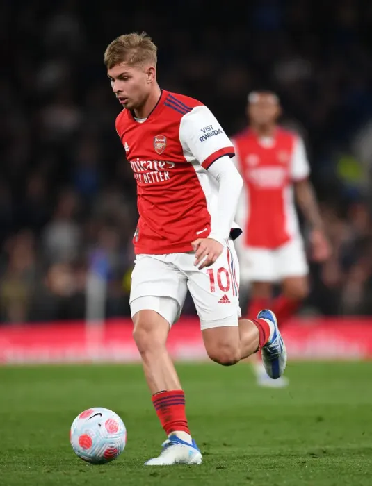 Framed Print : Emile Smith Rowe in Action: Chelsea vs. Arsenal, Premier League 2021-22