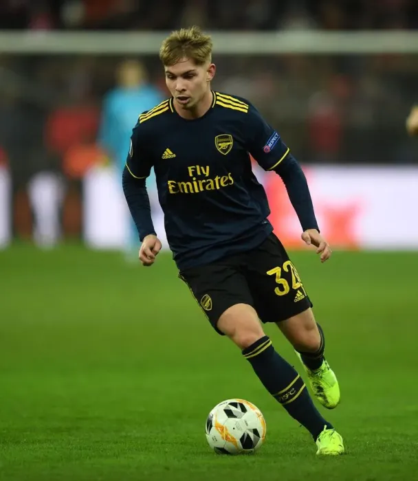 Framed Print : Emile Smith Rowe: Arsenal's Radiant Young Talent Dazzles in Europa League Battle against Standard Liege Framed Print : Emile Smith Rowe: Arsenal's Radiant Young Talent Dazzles in Europa League Battle against Standard Liege