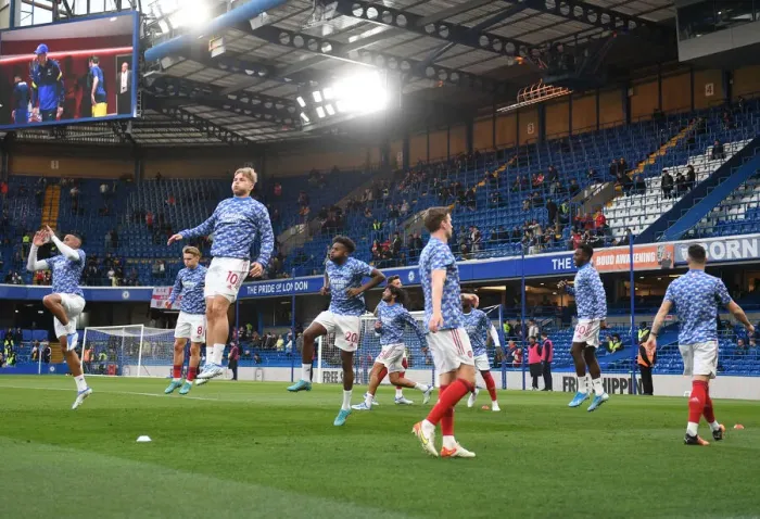 Framed Print : Emile Smith Rowe Gears Up: Chelsea vs Arsenal, Premier League 2021-22