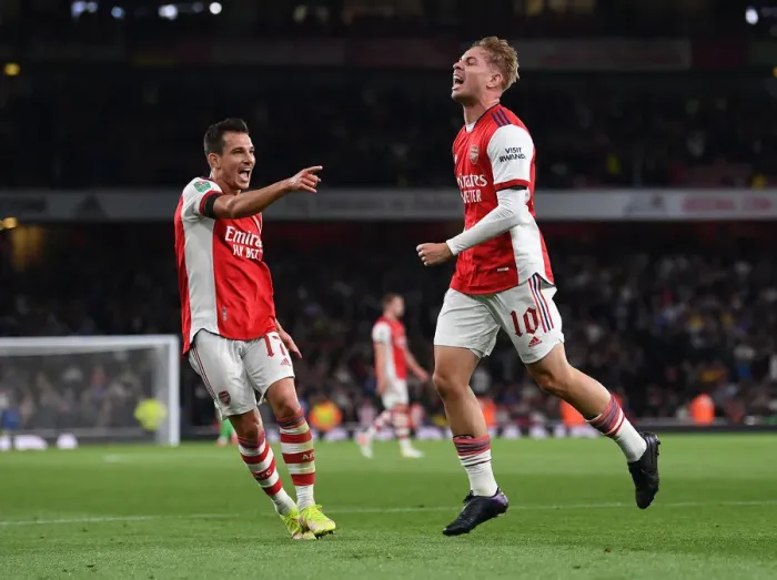 Framed Print : Emile Smith Rowe Scores His Second Goal: Arsenal Advances in Carabao Cup