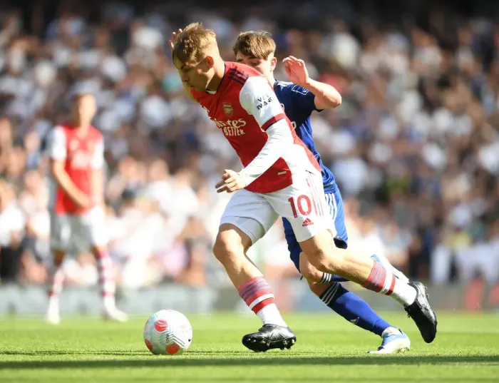 Framed Print : Emile Smith Rowe Shines: Arsenal's Dominant Display vs Leeds United Framed Print : Emile Smith Rowe Shines: Arsenal's Dominant Display vs Leeds United