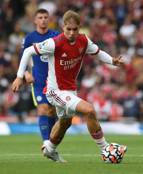 Framed Print : Emile Smith Rowe Shines: Arsenal's Standout Performance Against Chelsea, Premier League 2021-22 Framed Print : Emile Smith Rowe Shines: Arsenal's Standout Performance Against Chelsea, Premier League 2021-22