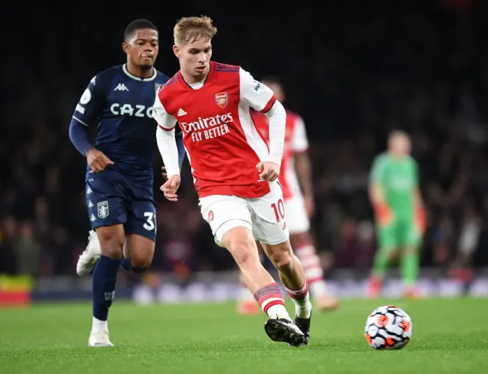 Framed Print : Emile Smith Rowe Shines: Arsenal's Victory Against Aston Villa