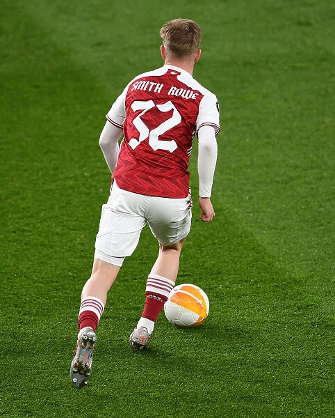 Emile Smith Rowe Shines in Empty Emirates: Arsenal's Standout Performance Against Olympiacos in UEFA Europa League 2021