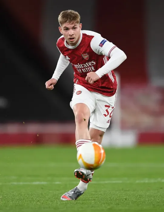 Framed Print : Emile Smith Rowe Shines in Empty Emirates: Arsenal's Brilliant Quarterfinal Performance Against Slavia Praha