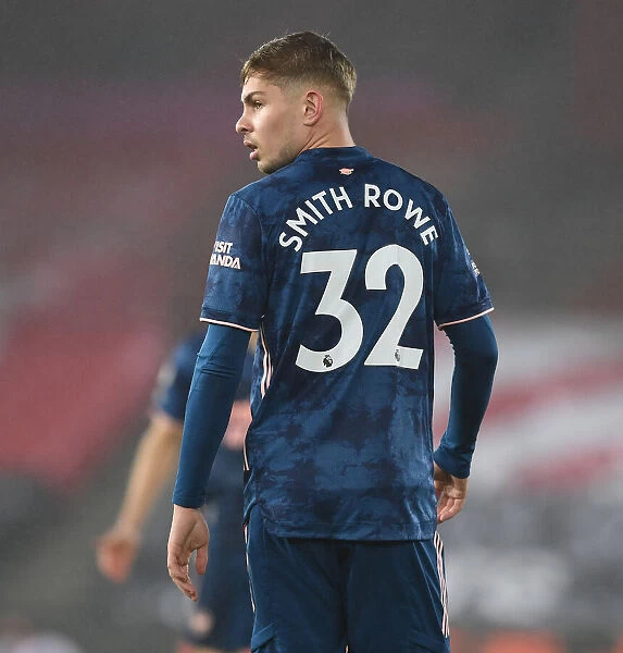 Emile Smith Rowe Shines in Empty St. Mary's: Arsenal's Standout Performance Against Southampton (2020-21)